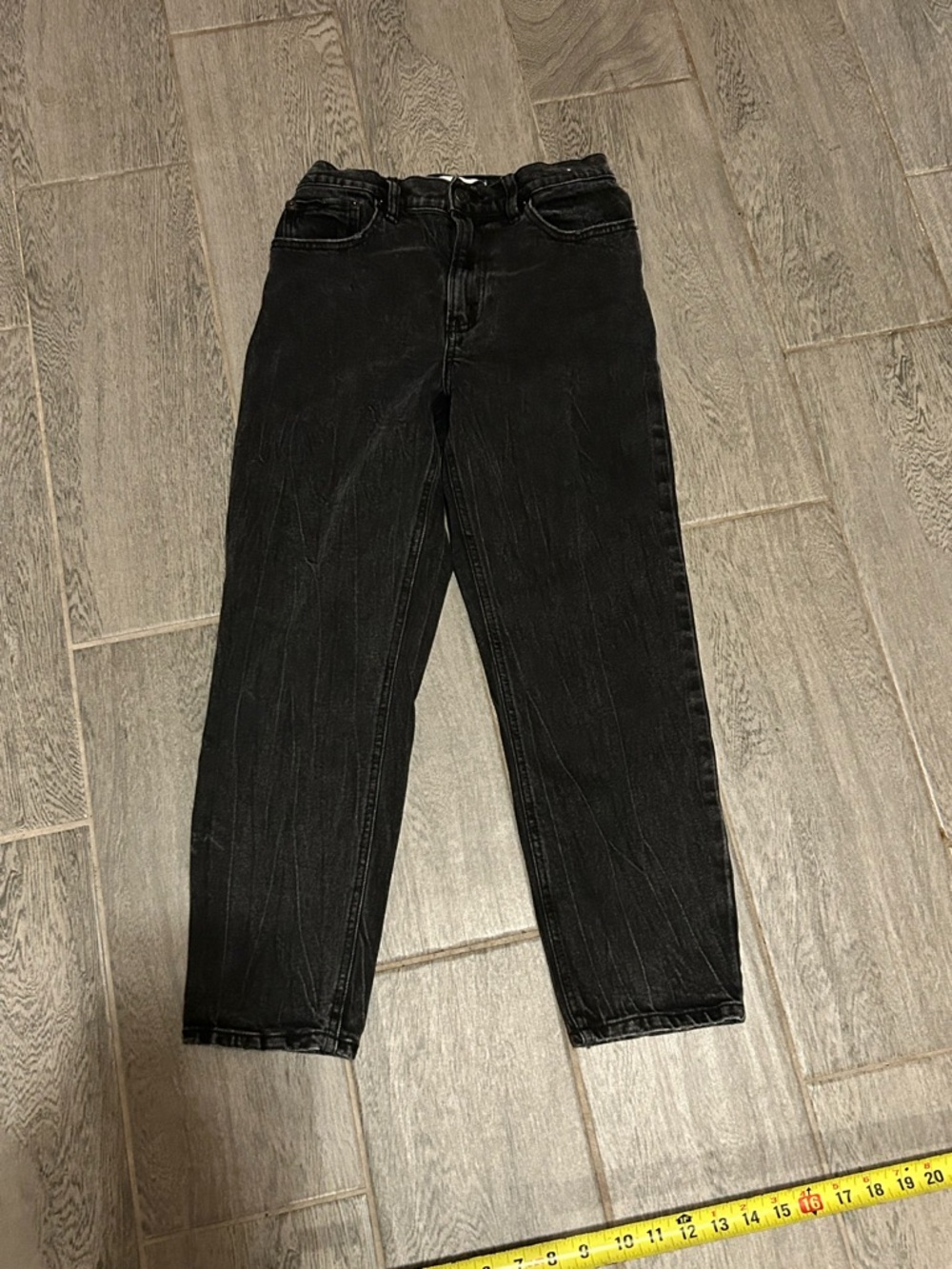Abercrombie & Fitch Black The mom high rise  jeans -size 26/2